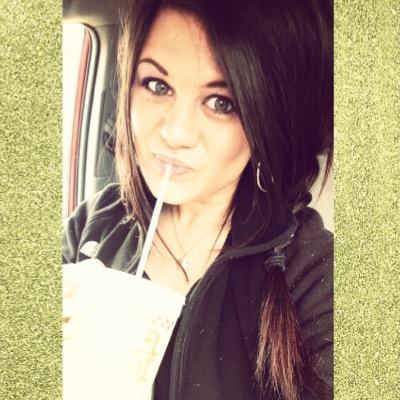 Profile Picture of Ashley ✌️ (@AshleySouthard) on Twitter