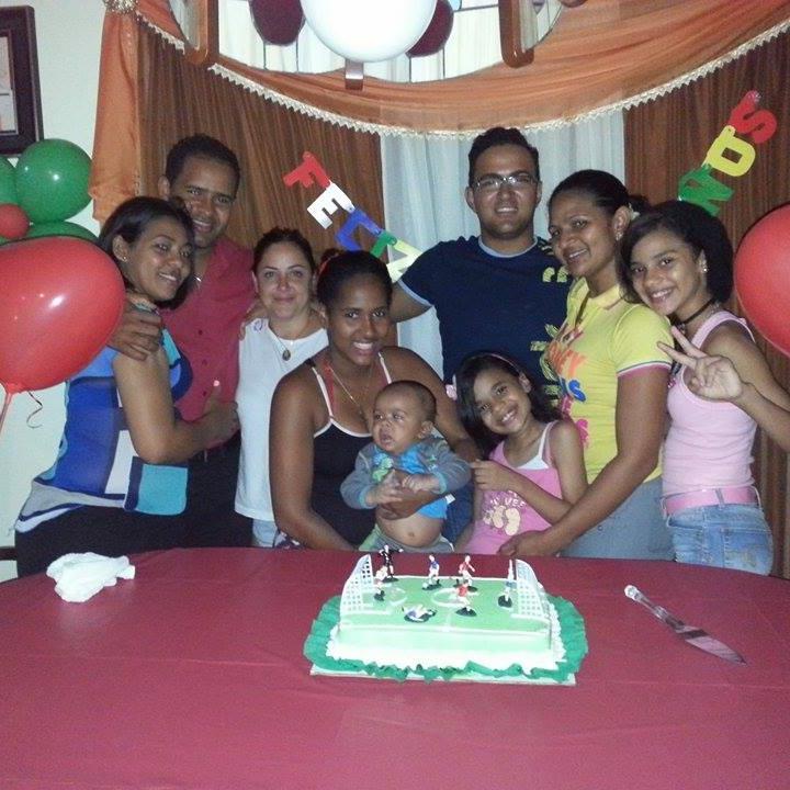la vida es buena pero si la vives con DIOS es mucho mejor....☺♥☺♥☺♥.