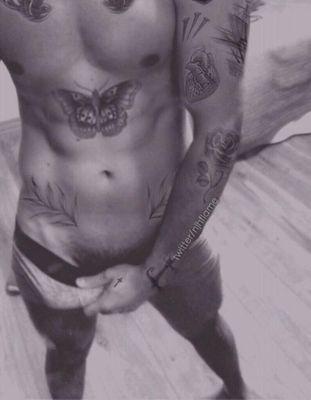 eehhh follow @1Dnewsupdates5 this is a free follow