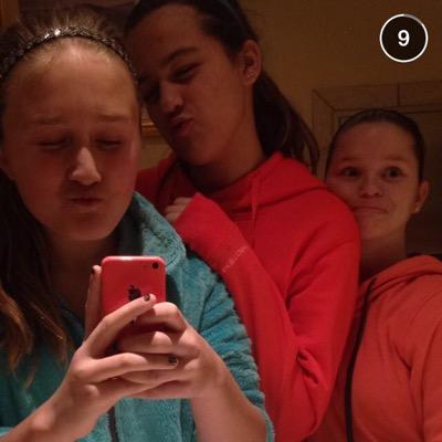 Fort Scott Tigers ❤️
Kyra is my favorite 
Kenady is the best friend 
Jordan