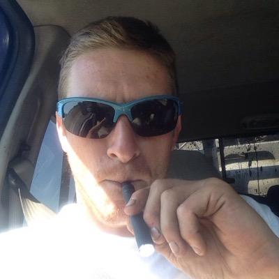 Dyer_Straights's profile picture. Jewish; Taurus; #BostonStrong; #Sungazing; #PositiveEnergy