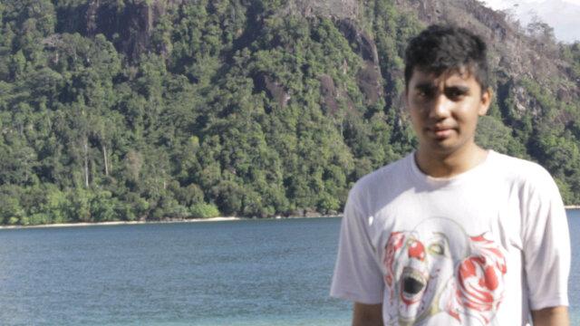 Hidup ini cuma sekali jangan pernah untuk menyia-nyia kannya.invite ya pin:32e47d1e :)