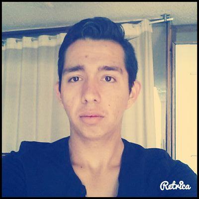 me gusta el deporte adicto a la musica me gusta salir  de rumba