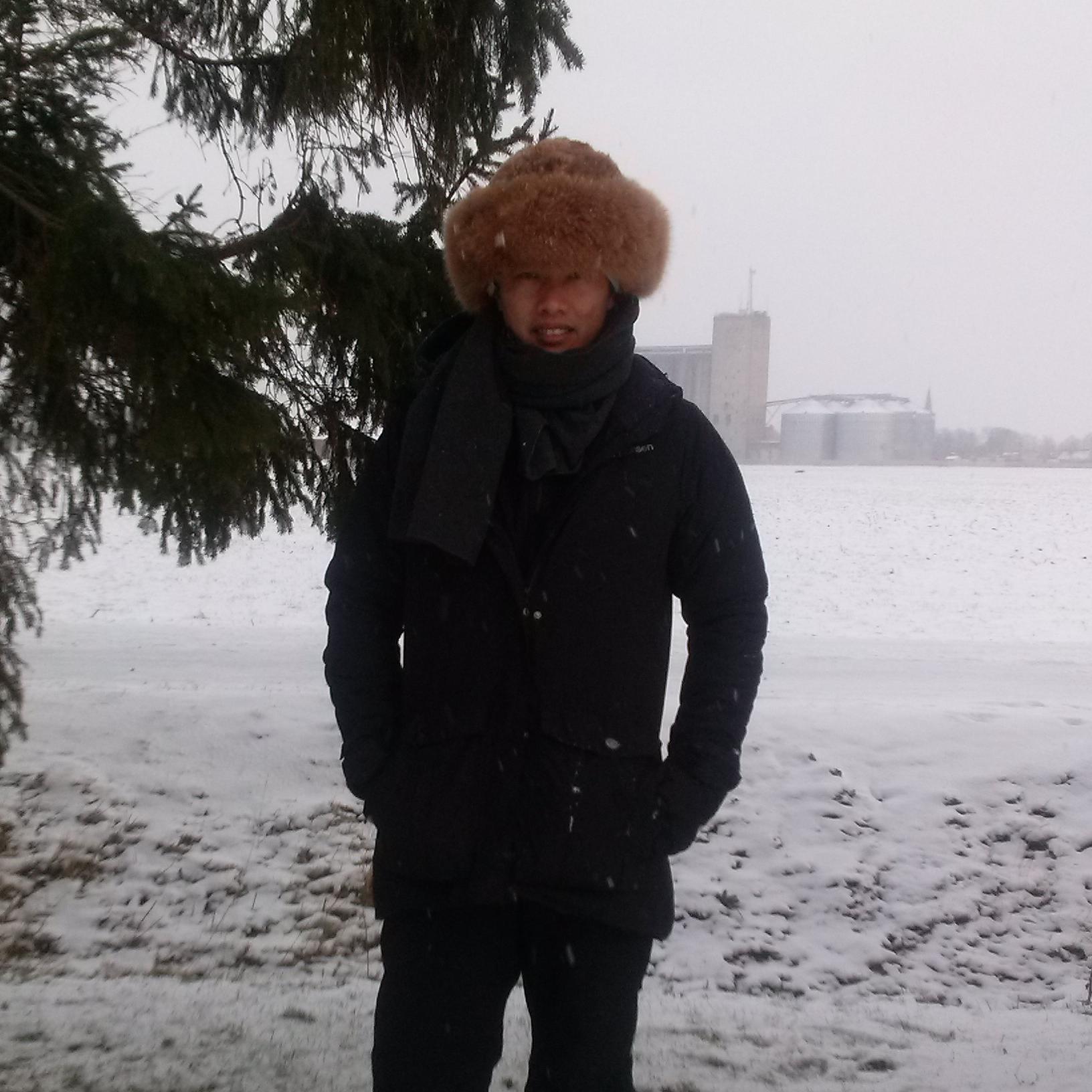 Johnny_Warwick's profile picture. Author - CERN Ground Zero - Pre-order in link