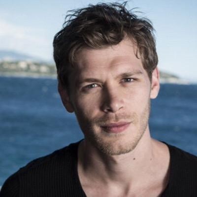 I created the one called Stitch. I am still with my buddy Pleakley. My angel of death @rainbowreaper_ (RP/Single/Bi) {OUAT, Lilo&Stitch} [18+]