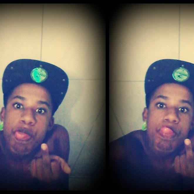 Sou Dj ,Compositor De Funk , Quero Ser Mc Luan Sk Tenho 14 Anos Sou Mlk Atrevido E Muito Ousado Sou Simpatico CA CA CARAIO