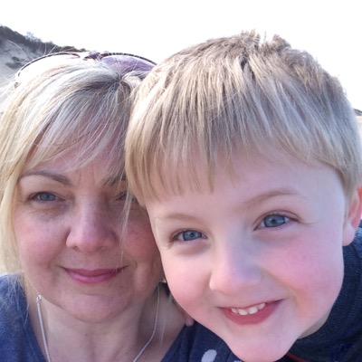 Louisew52269753's profile picture. 