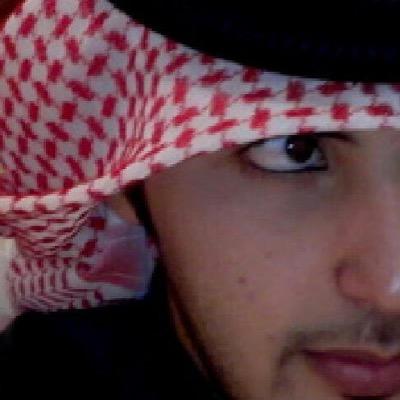 النّاسُ لا يتغيّرونَ علينا مع مُرور الزّمن ..
 بل هم يقتربونَ من حقيقتهِم يوماً بعدَ يوم ..!

{ طـالـب جـامـعـي )