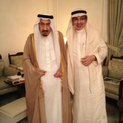 متخصص في مجال إدارة المراكز التجارية ، أهوى القراءة وكتابة الشعر ، أبحث عن الحقيقة أينما كانت وأنبذ الظلم والجور ، جوزاء ولا زلت لا أفهم حواء