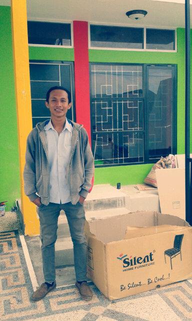 sii_omm's profile picture. Kuli Bangunan Modern