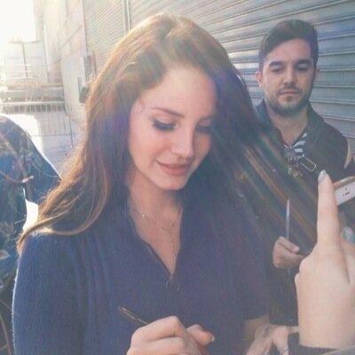 efilgulennur480's profile picture. 