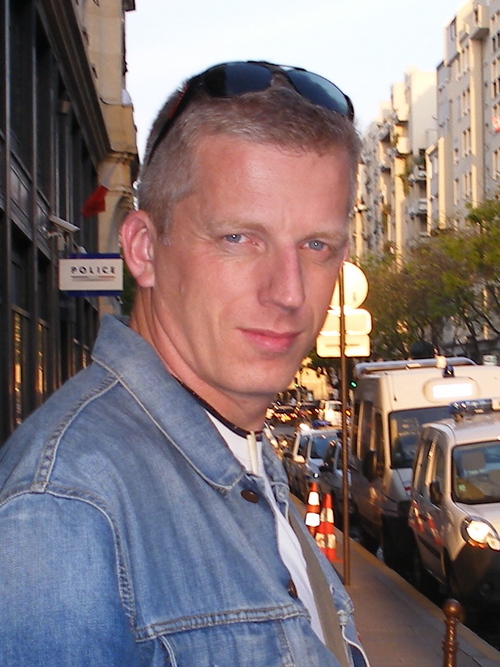 andersbentzrod's profile picture. A professional with creative inclinations, I am driven by curiosity and by duty to serve