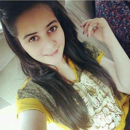 Aiman Khan Pakistani New Actress very hot and spicy stills