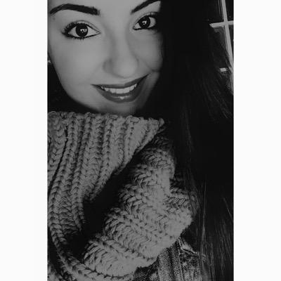 ojalá
esta resaca supiese a sexo
y no a ganas de olvidarte.