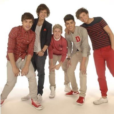 transporting_1d's profile picture. live life to the moment because everything else is uncertain~Louis Tomlinson