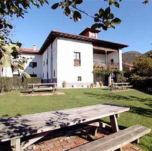 Albergue y actividades de montaña en Asturias