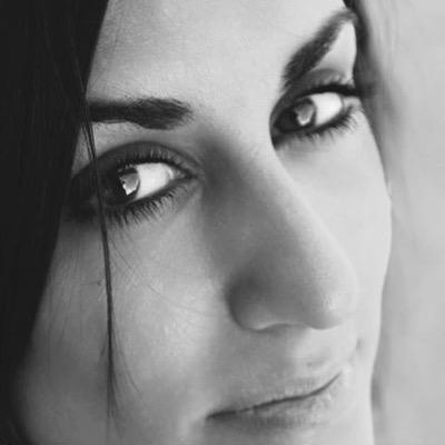 noe_molinera's profile picture. ¿Vuelve a los 20 quien los revive?