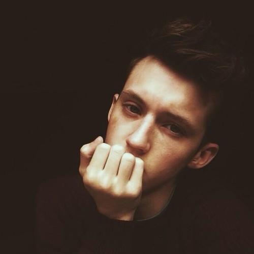 Hii. mega początkujący youtuber. Możesz mi pomóc stać się początkującym youtuberem ;)