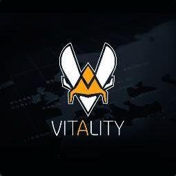 joueur call of duty sur ps3.Grand fan de L'ATTAQUE DES TITANS et Swort Art Online.Et cherche team advanced warfare sur ps3                         Belges