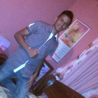 daniellealsierr's profile picture. 