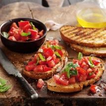 Londra Nascosta provides Italian cooking lesson where you eat, practice Italian and enjoy simple recipes for everyday. Visit the website for further details.
