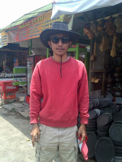 idman17's profile picture. 