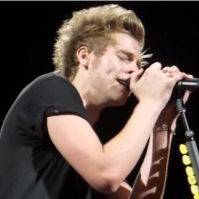 follow @daydreamluke_