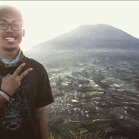 Karena hidup penuh dengan banyak warna :))