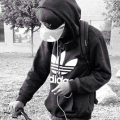 SynergyMeez's profile picture. bot