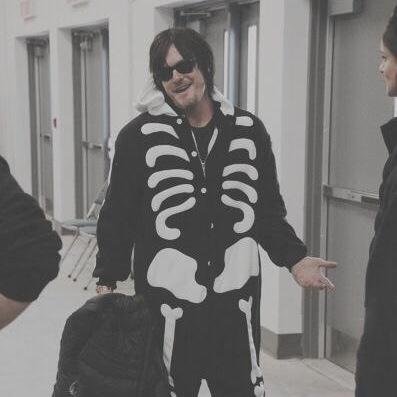 You May Know Me As Daryl Dixon From The Walking Dead! [not real Norman reedus] •Single•Anyship•RP•Descriptive•