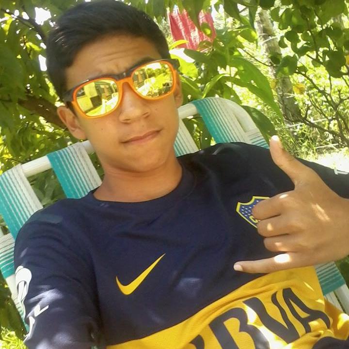 BOSTERO SOY Y BOCA ES LA ALEGRIA DE MI CORAZON , POR ESO CIENPRE TE VOY A ALENTAR , EN LAS BUENAS Y EN LAS MALAS MUCHO MAS