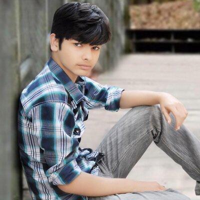 suayipelove291's profile picture. 