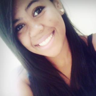 Catolica †  fã do nego mais lindo do mundo  @ThiaguinhocomTh @saymonSaz