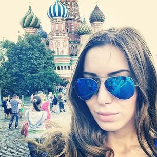 I'm a traveler, a lover, a friend and an enemy. I love the tantric way of life, all giving and full of purpose. I am VERY open minded...oh, and love sex ;)
