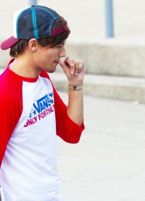 louie_tommo_rp's profile picture. rp - fl - bi | my names louie i like to cuddle and play video games ( daddy to Mason }