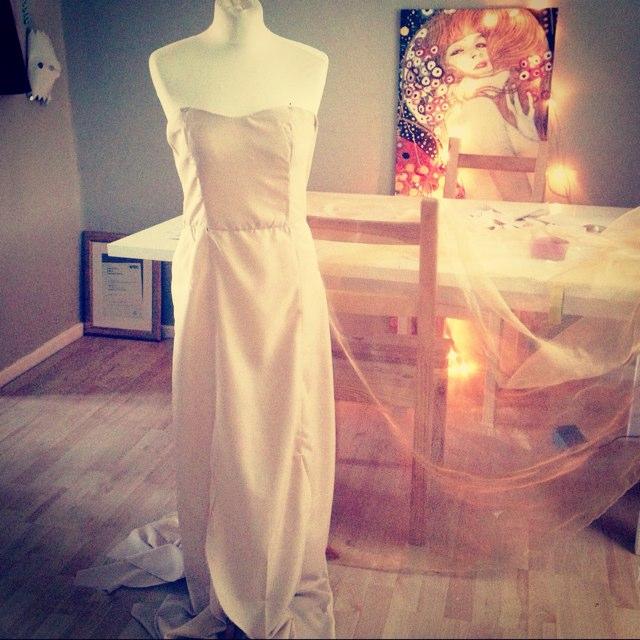 OutBlossom's profile picture. Handmade Beautiful Dresses ✨