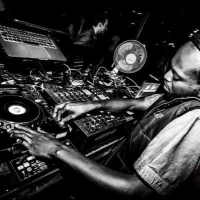 Multi genre DJ & im a member of ***BUSH BASH ENTS*** Follow me 4 monthly mix cds! #ToddEdwards #TuffJam #SpursFan