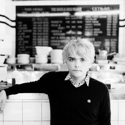 Hi!  I'm Gerard and I really like music.  Come talk!