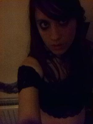 AngelODarknes5's profile picture. 