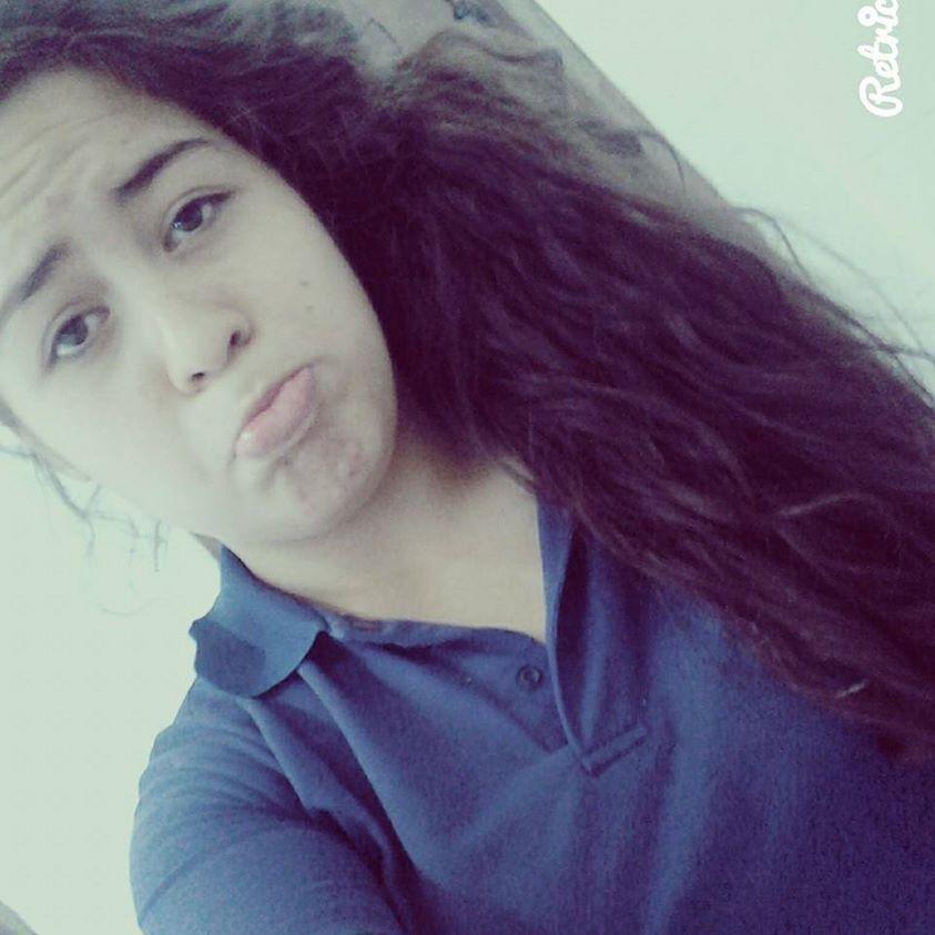 Sonrìe , a pesar de tanta mierda a tù alrededor :')♡