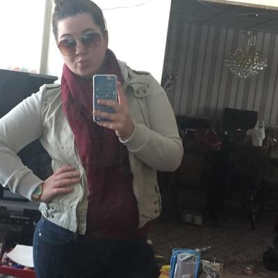 Bucs fan Vegas born, Pittsburgh raised 22 Aspiring Dental Assistant
