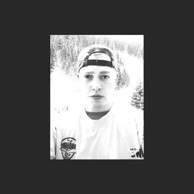 KanzlerErik's profile picture. I am Jack Sparrow when I smoke Dro