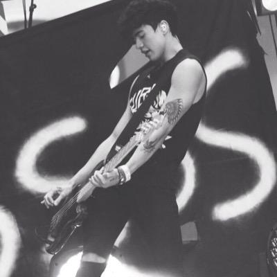 free follow from ^^ follow her back @lukes_penquin