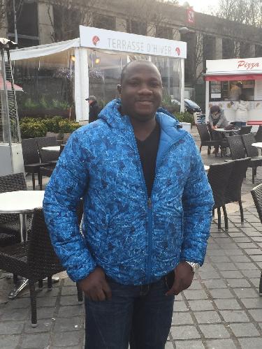 am a cool guy who is attracted to beautiful and fun loving ladies...