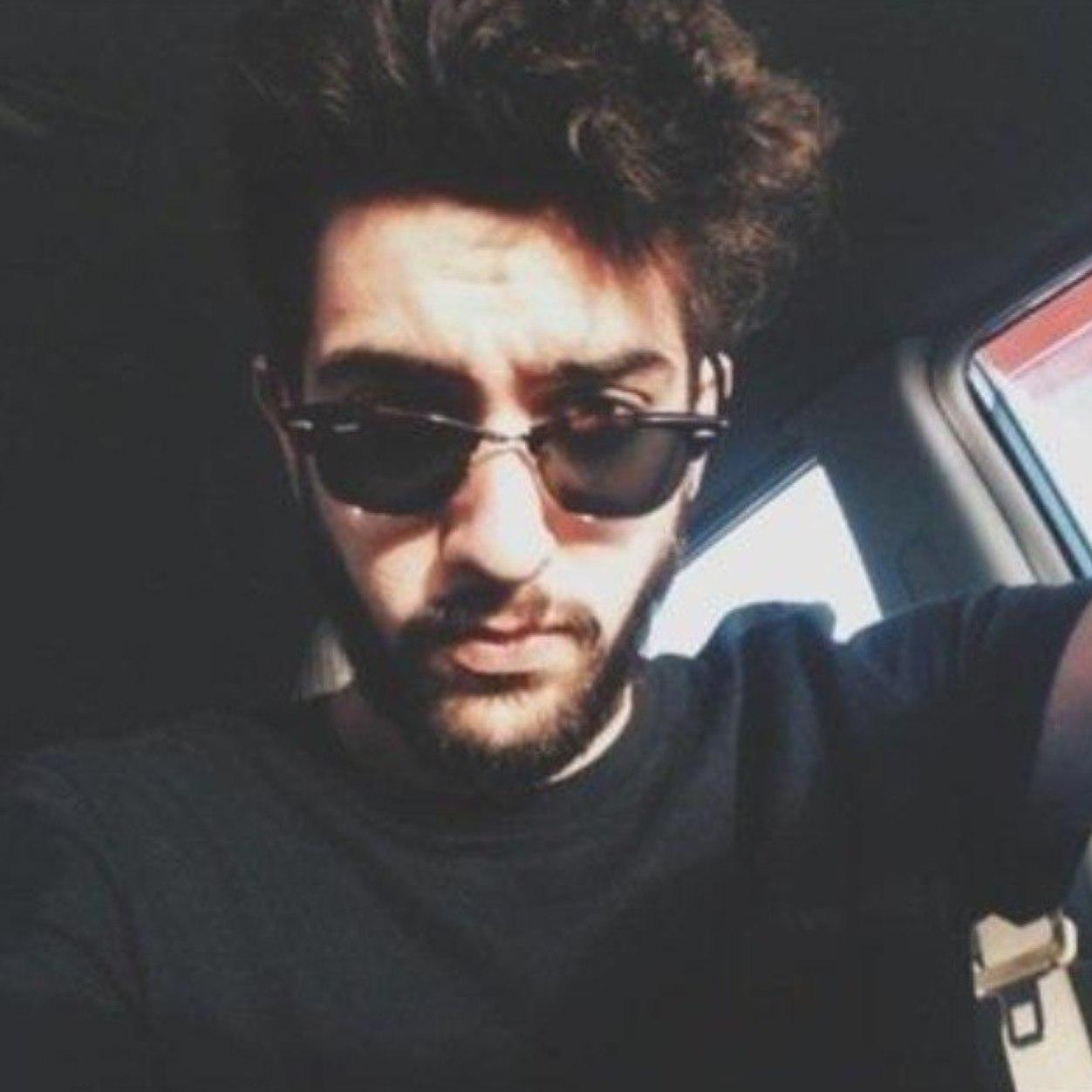 فرحنا يحزنهم انجازنا يغيضهم مجدنا يقلقهم جمهورنا يكدرهم هم هكذا فدعوهم على ماهم عليه فلن يتغيّروا #الهلال .