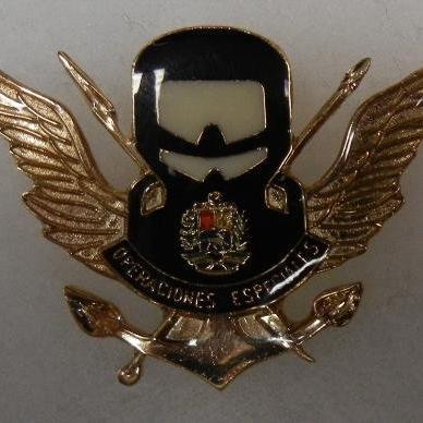 ComandoGocho's profile picture. Declaroado en desobediencia civil aplicando el 350, en contra de este borrego Regimen Castro-comunista,sin desmayar siempre en defensa de mi venezuela