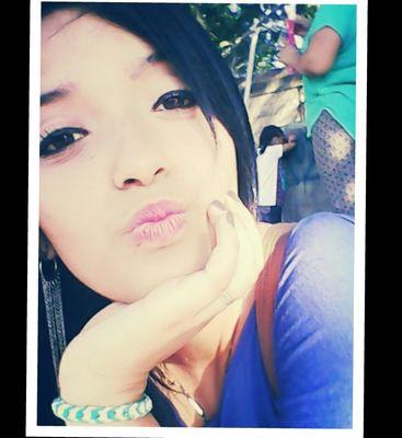 Holas sigueme aveces no soy normal blabla sigueme y listo ♥
