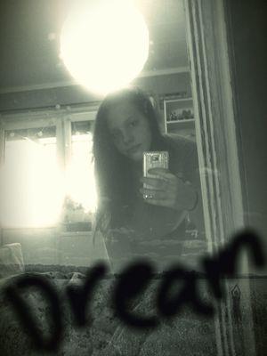 siselH's profile picture. 