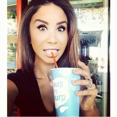 chloesamie's profile picture. 