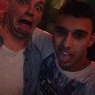 Louis smith

24 

newcastle

boss ✌️